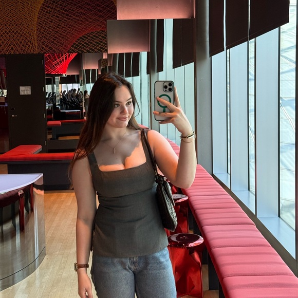 Meet your Posher, Catherine - Picture 3 of 4